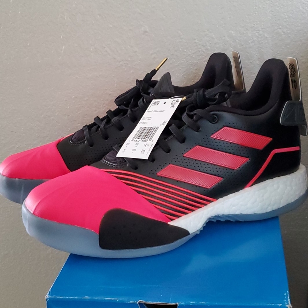 T-Mac Millenium basketball shoes